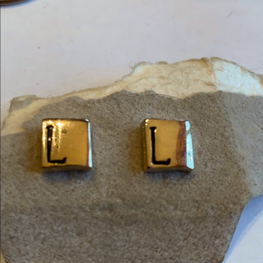 Pierced Ls